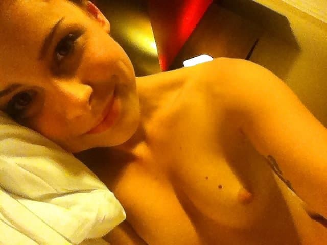 Click to view full size Superstar Lena Meyer-Landrut Workout und Fotzen-Workout