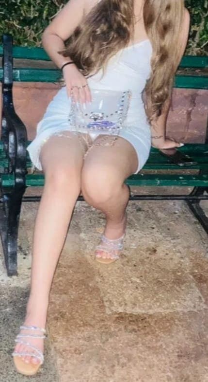 Click to view full size Lindas18??