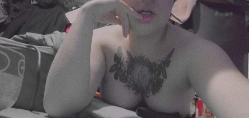 Click to view full size Puti esposa