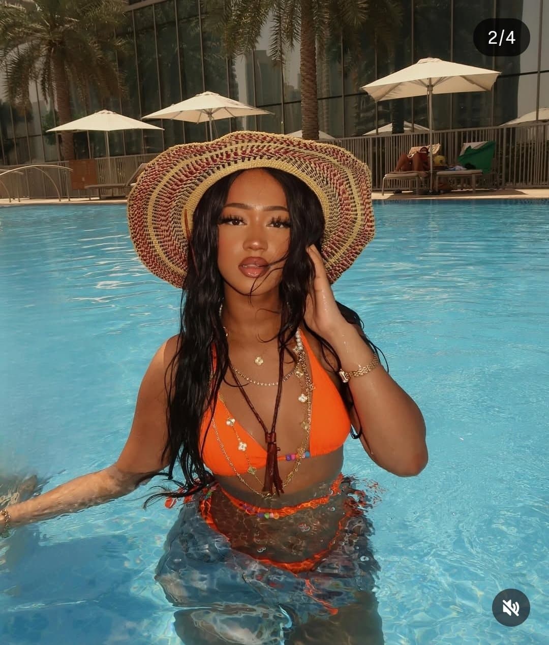 Click to view full size Fatimavsb pretty face need to be covered with cum??