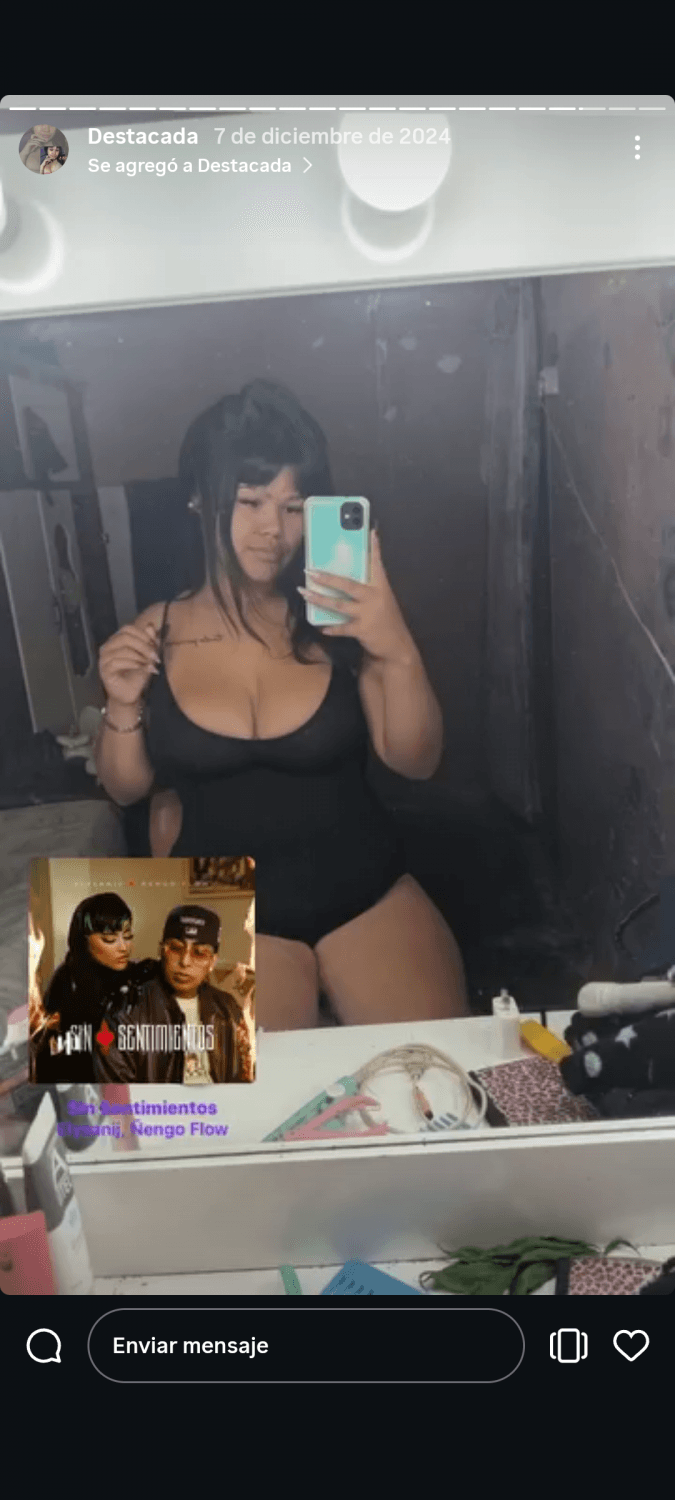 Click to view full size Nadie tiene algo de ella? Tetona de ig y tiene cafecitoooo