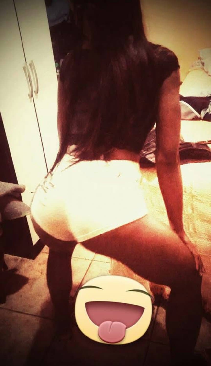 Click to view full size MINHA PUTA - Mona - Oque fariam com essa puta favelada ??? ???