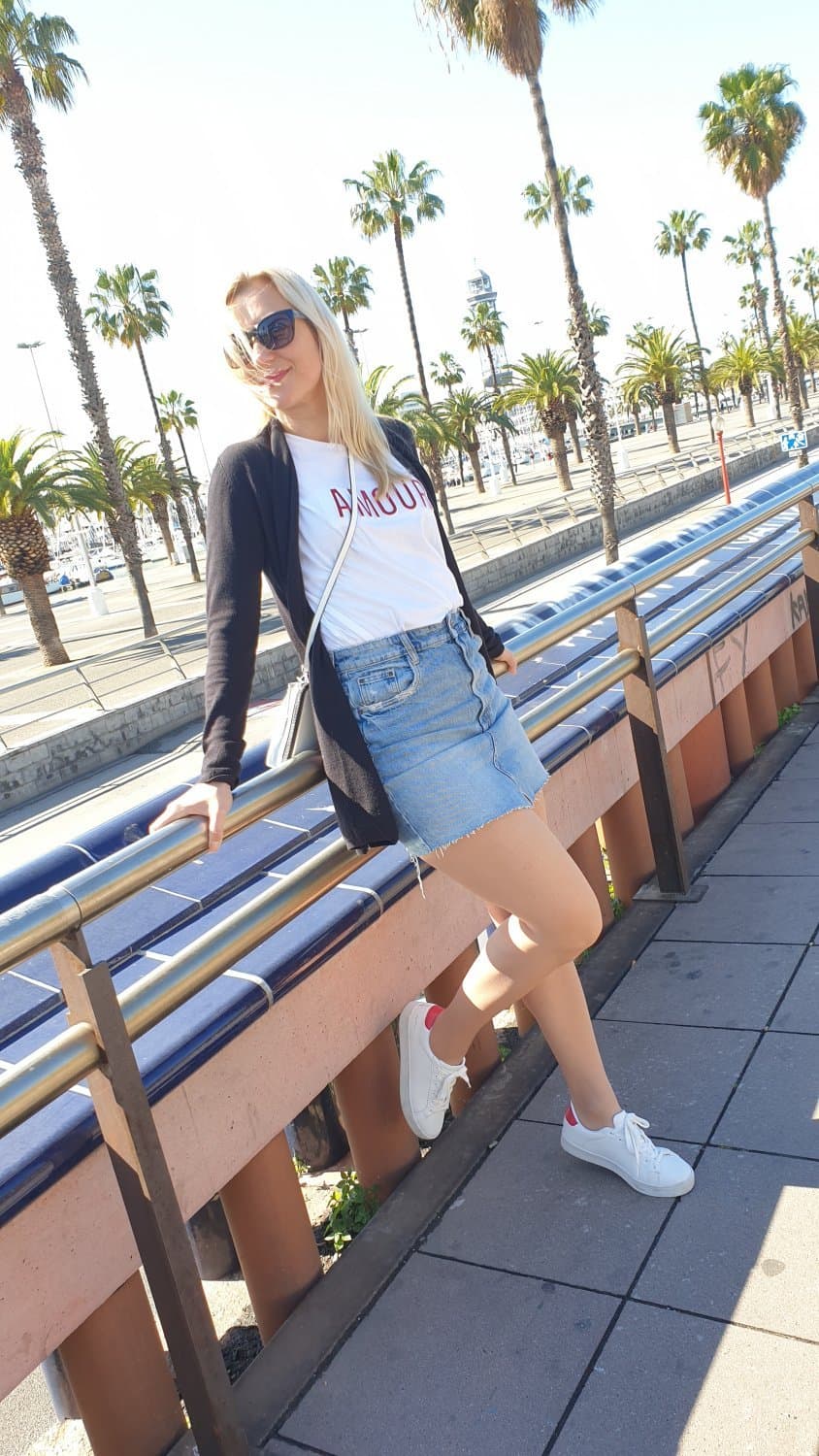 Click to view full size She choosed wrong way