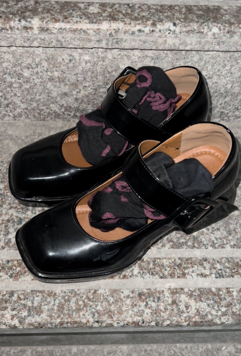 Click to view full size Chinese feet / socks / shoes.