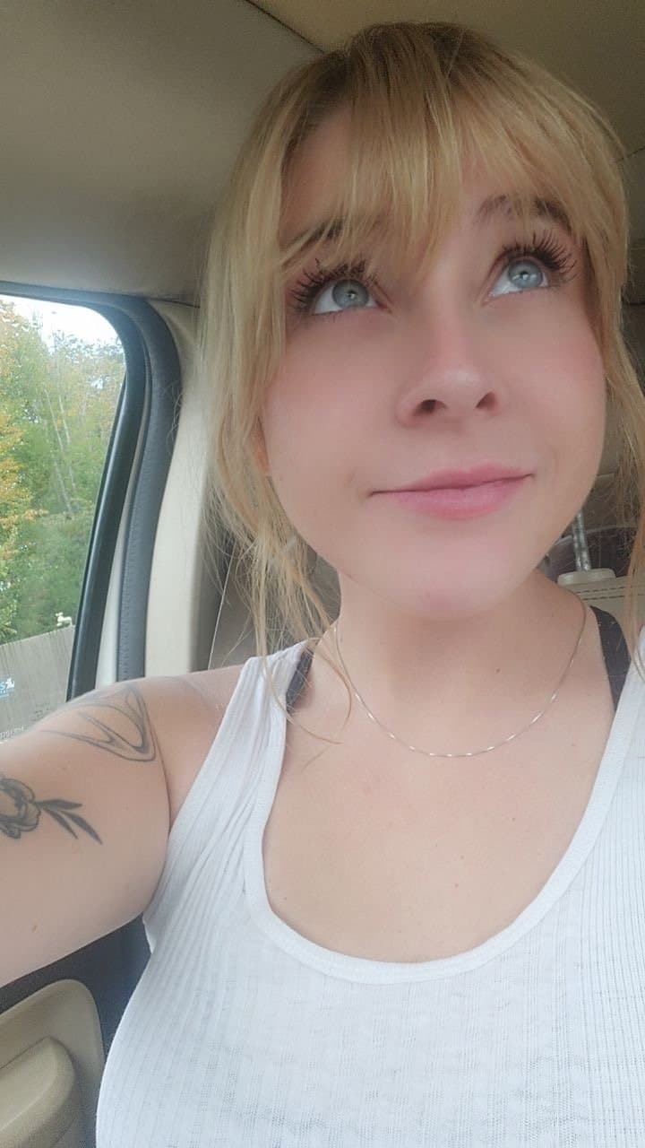 Click to view full size Stupid Whore Sandy