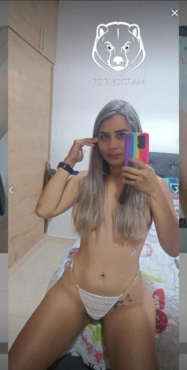 Click to view full size Pareja naturista teniendo sexo en un rio de la selva amazónica - Xpaja