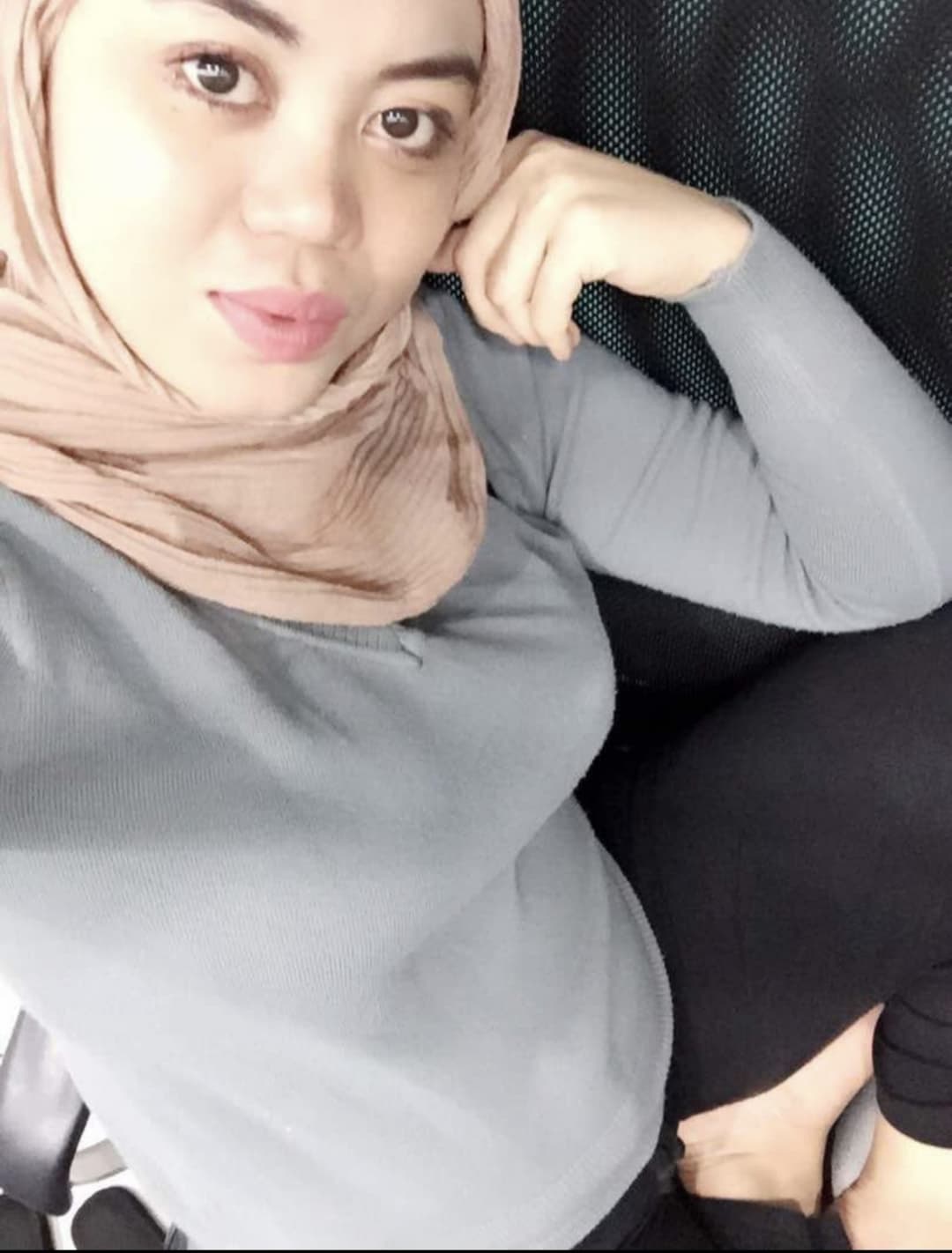 Click to view full size malay hijab indonesia muslim milf cantik