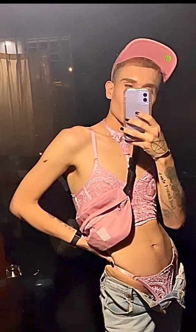 Click to view full size LA_FEMBOY_CRICOS@ freeboodylive1 twink femboy twitter porn