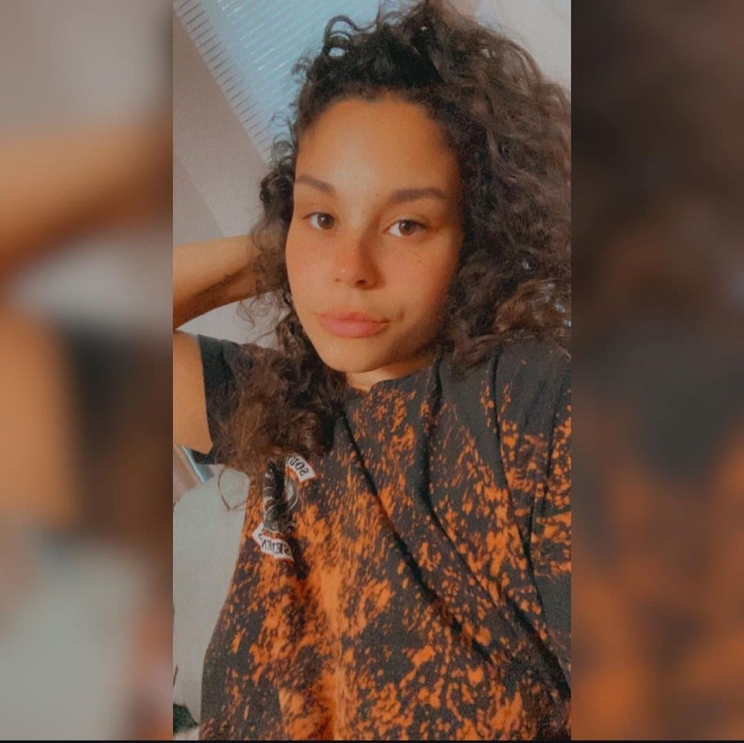 Click to view full size Hello