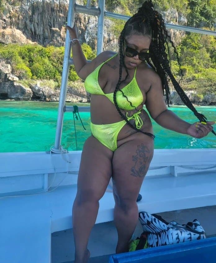 Click to view full size Thick black girl with big booty