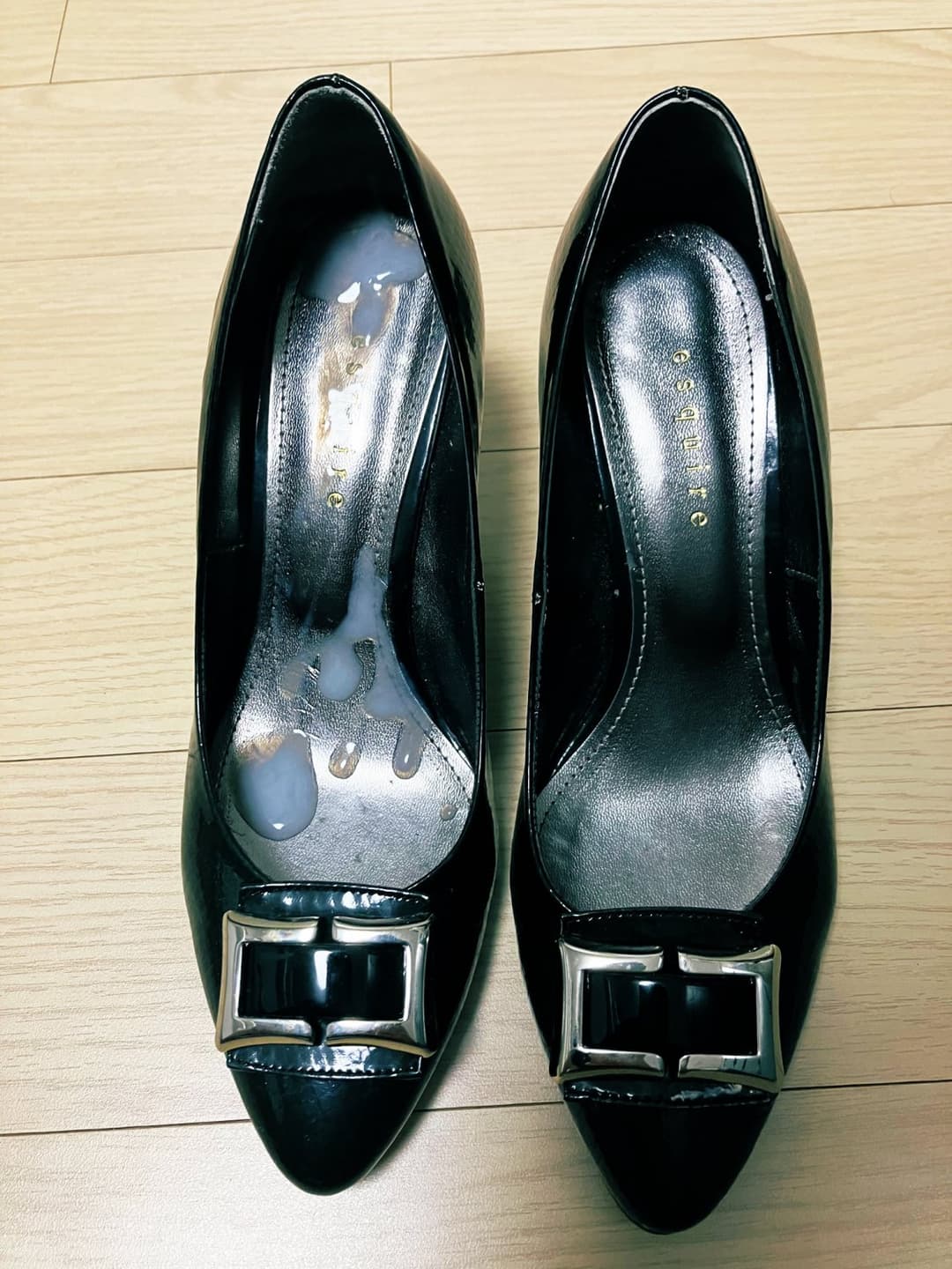 Click to view full size Chinese feet / socks / shoes.