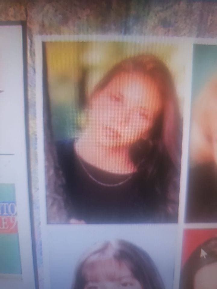 Click to view full size Rebecca Schaffer 46, Pittsburgh, contact her hubby to degrade and abuse her, contact info in post.