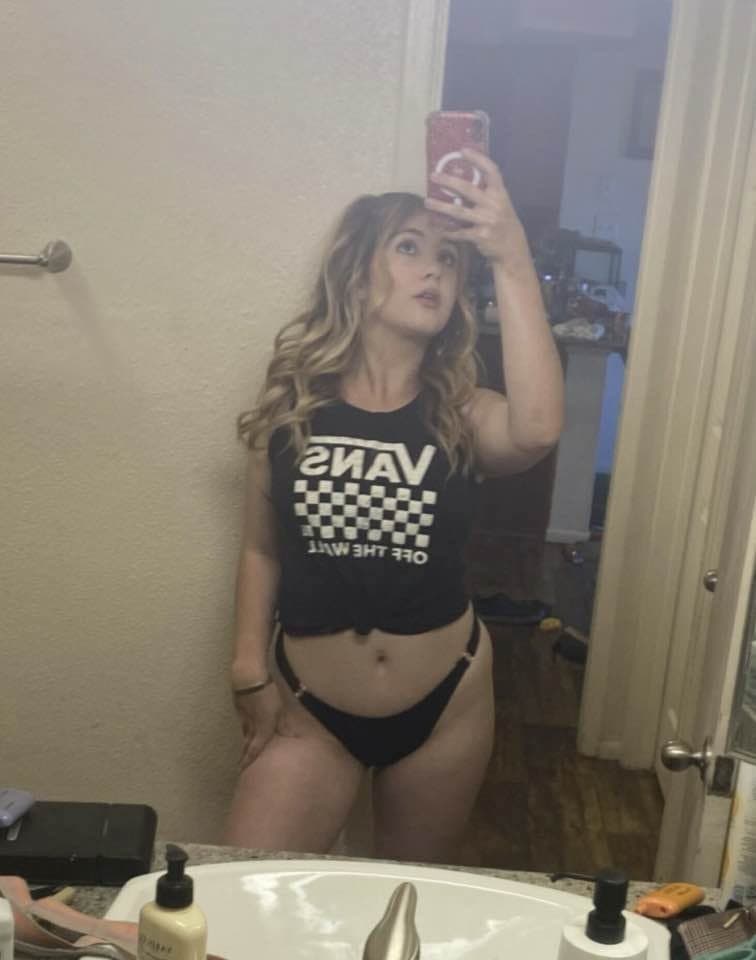 Click to view full size I also offer 100% private sharing sessions, if u wanna make me cum to ur slut Kik me @EricCarter84