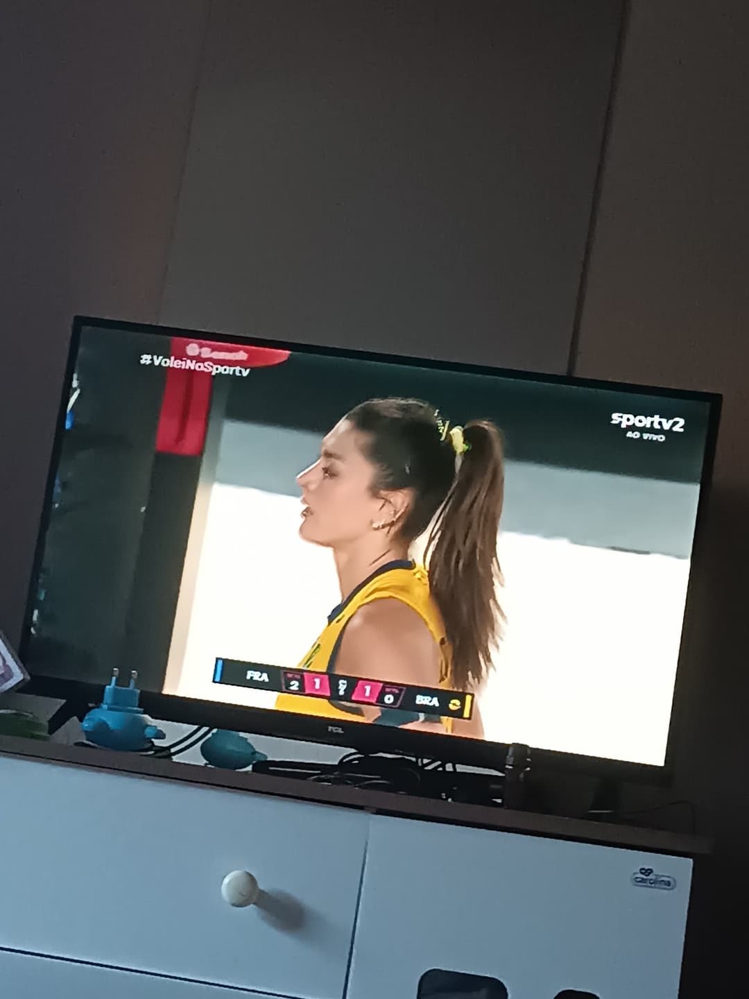 Click to view full size Eu tava assistindo o jogo da seleção e quase me acabo na punheta vendo essas gostosas ???