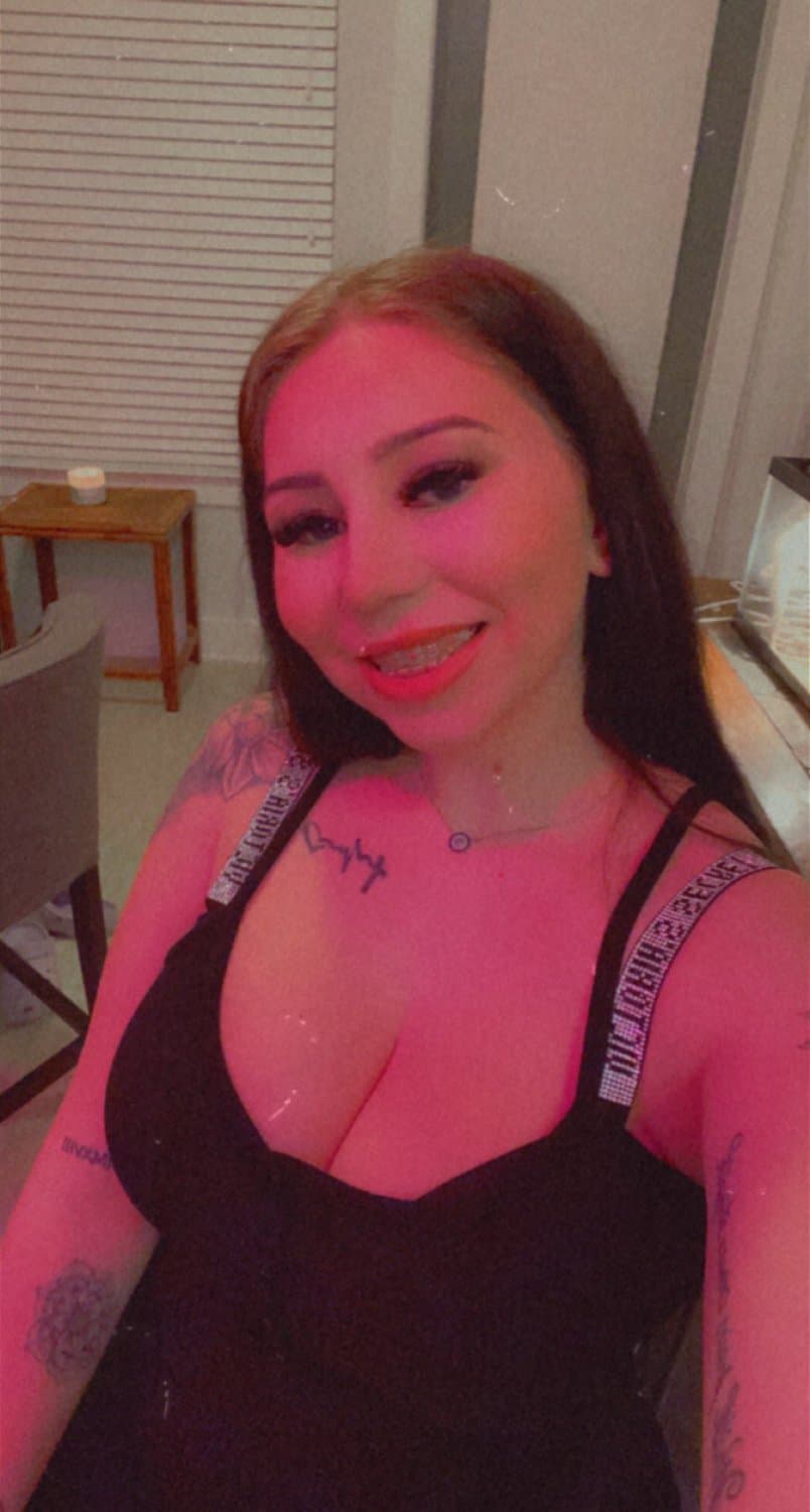 Click to view full size Ran a loyalty test on her. She failed.