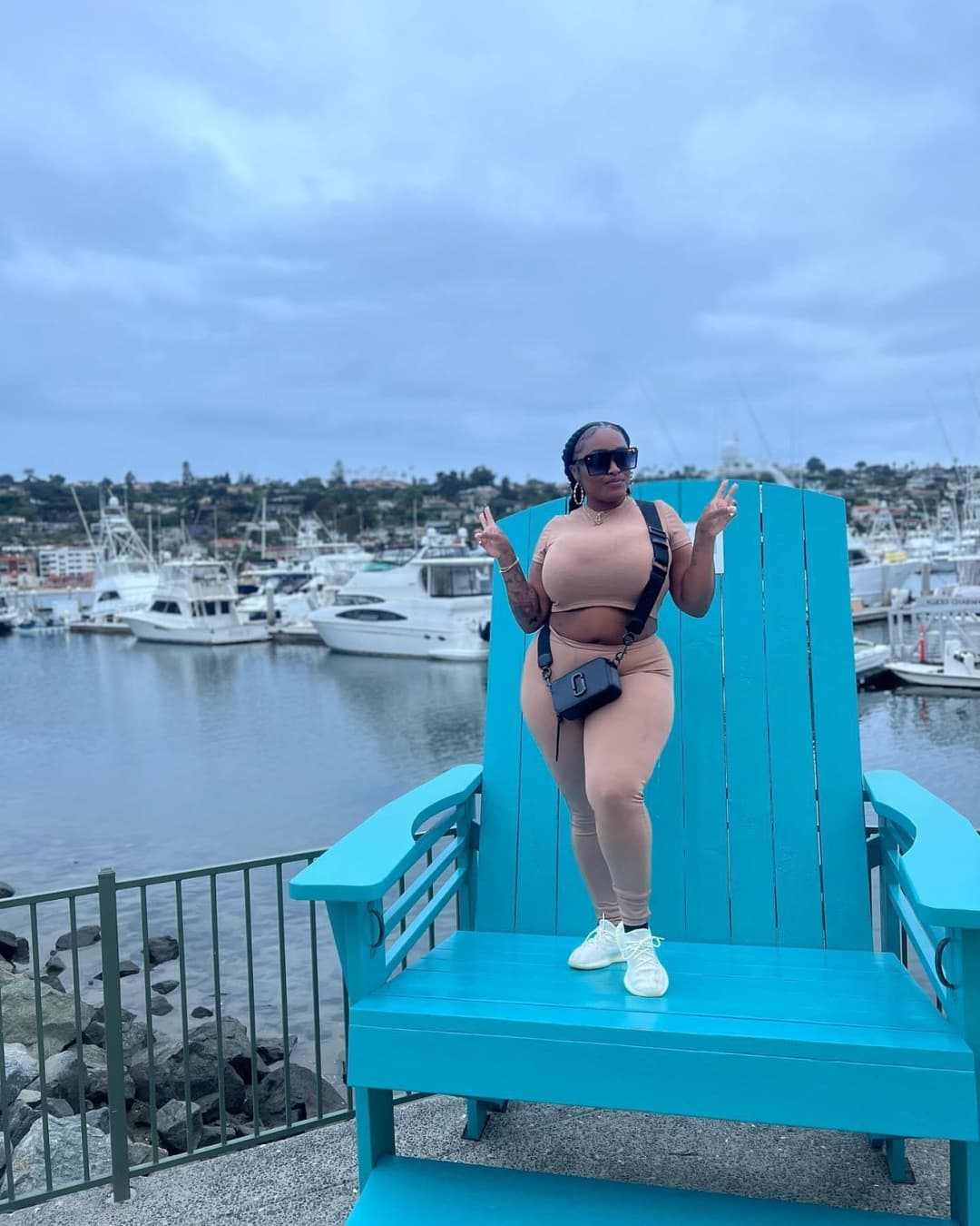 Click to view full size Big tits Ebony slut I wouldn’t pull out tbh