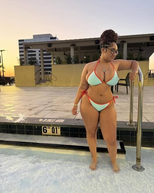 Click to view full size Paige Ashley