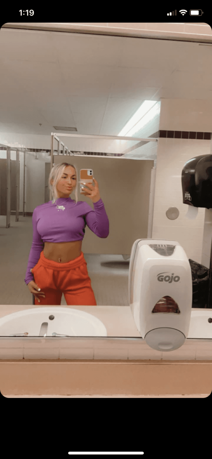 Click to view full size My college crush squeezed her big boobs around my friends cock