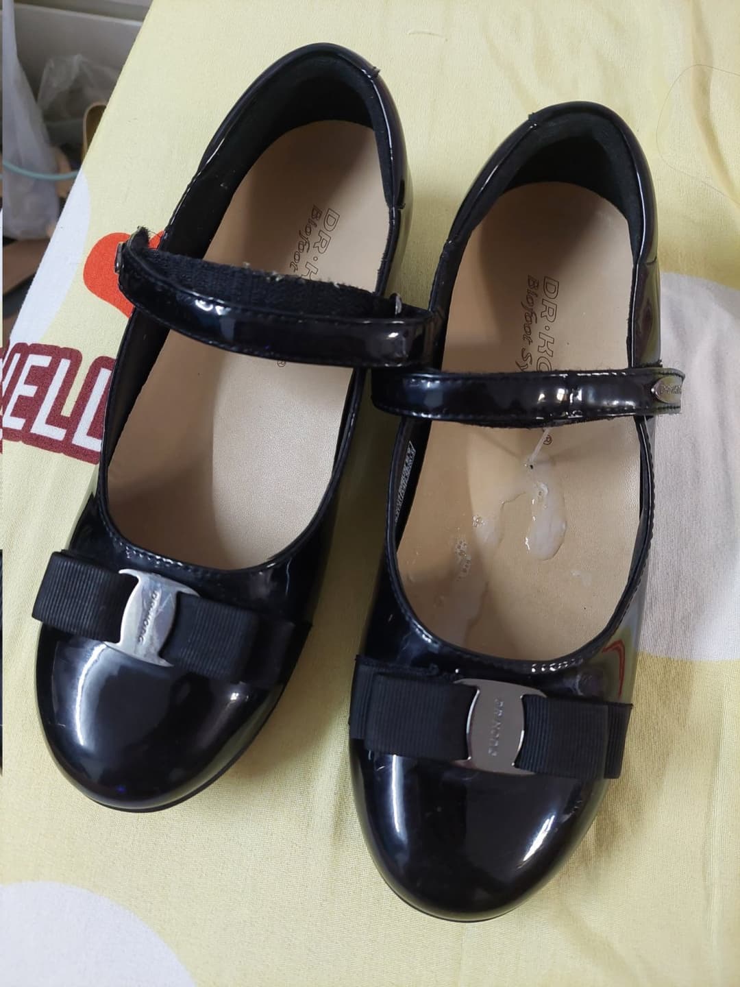 Click to view full size Asian shoes and cum