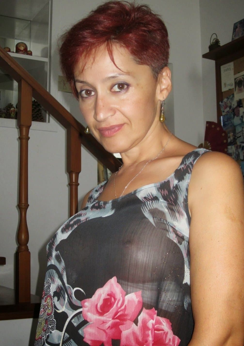 Click to view full size Fit Mature Trophy Wife Dressed Undressed Posing