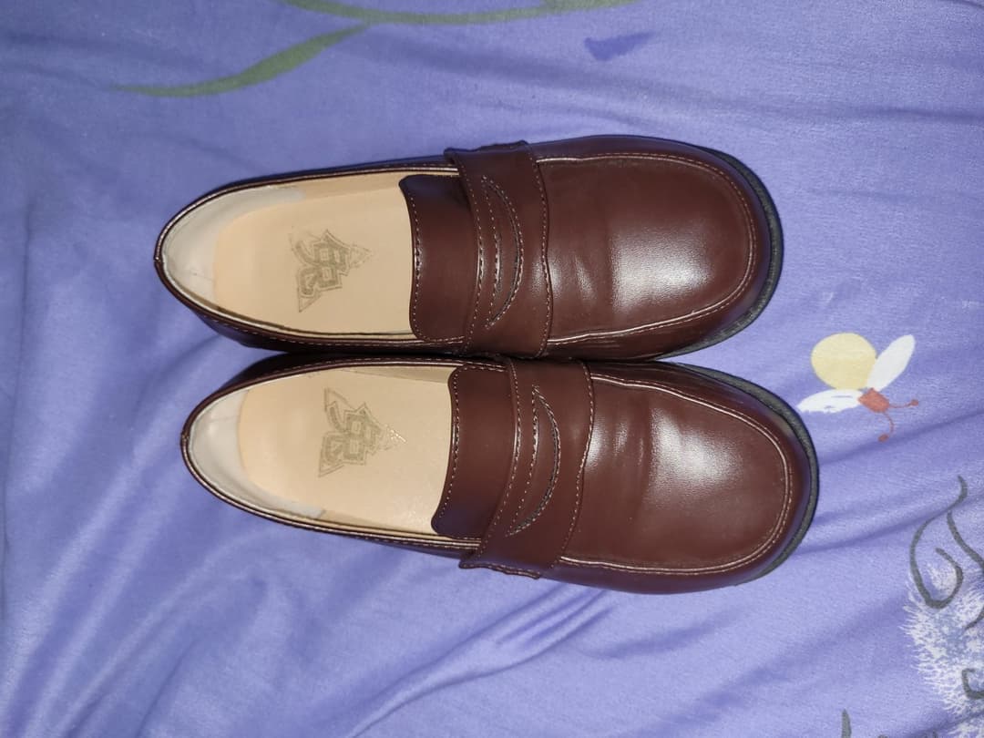 Click to view full size Asian shoes / feet / socks & cum