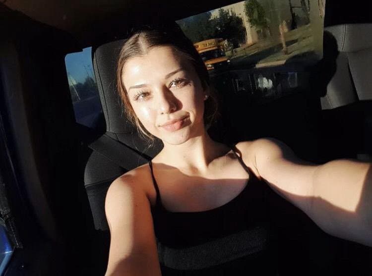 Click to view full size Iris from Oklahoma giving us a view of her young tits