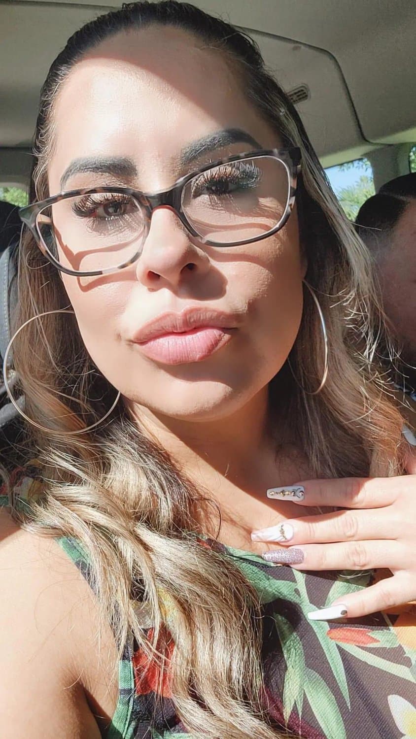 Click to view full size Am I wrong for wanting to pound my own sister? (She had an OF and I was her biggest fan) ???