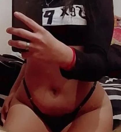 Click to view full size Lindas17??