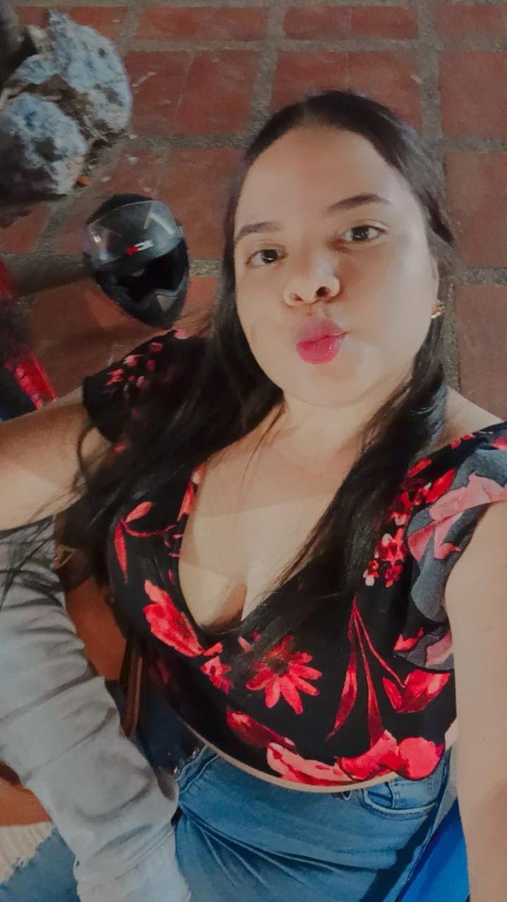 Click to view full size Bigtits latina