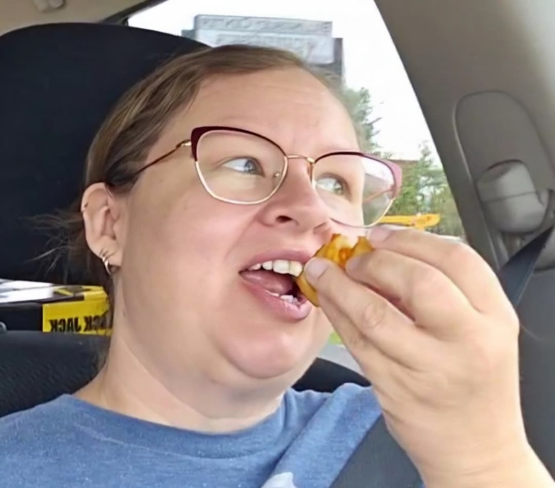 Click to view full size Fat Pig Amber Stuffing her fat face