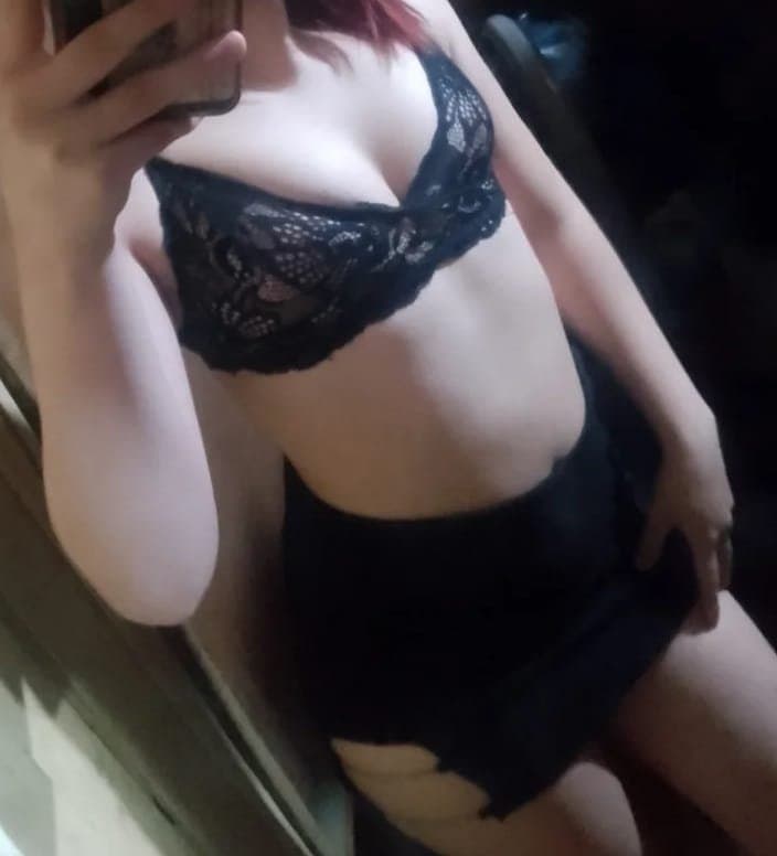 Click to view full size Lindas18??