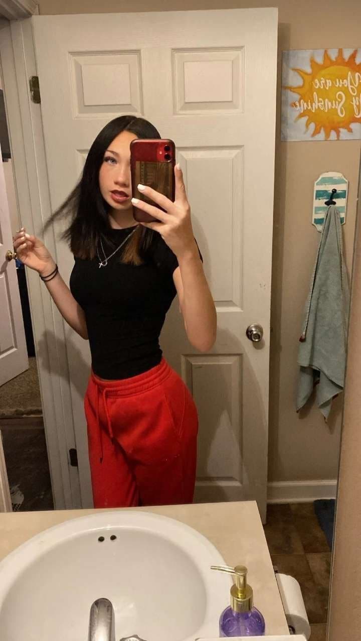 Click to view full size Snap slut leaked