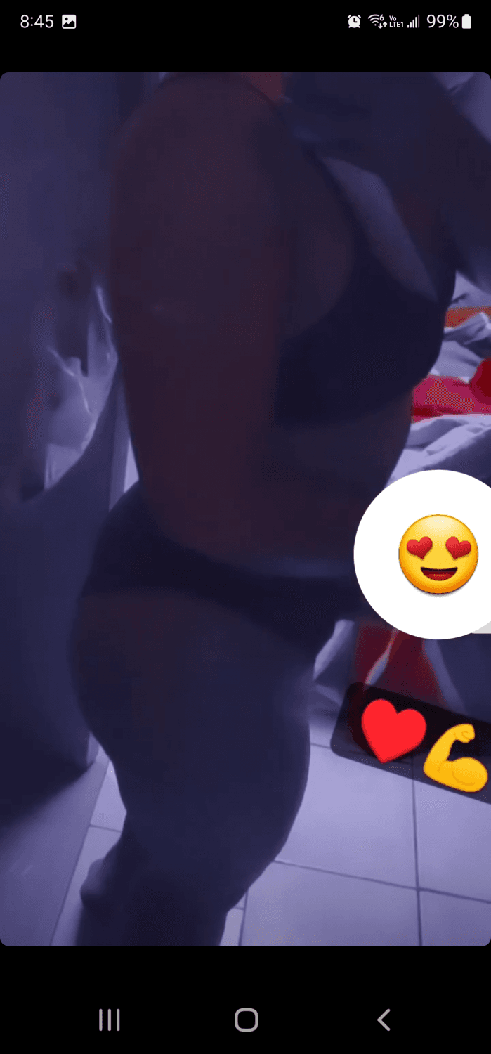 Click to view full size https://www.instagram.com/nicol.s.b/ - https://www.instagram.com/nicollovestar/