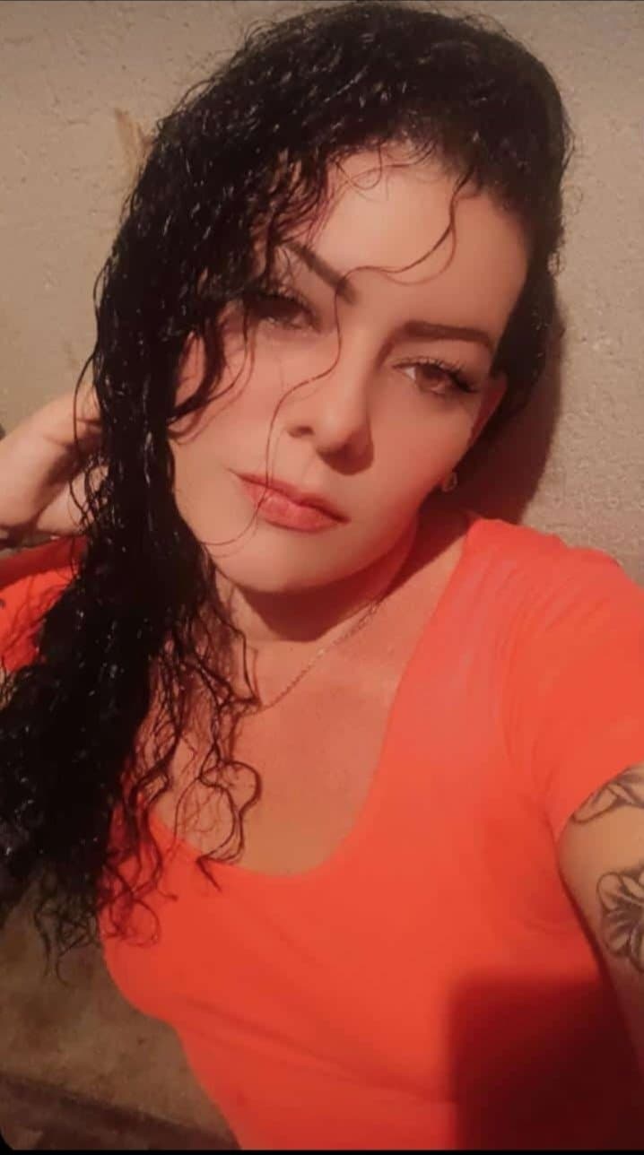 Click to view full size Esta puta me vende contenido exclusivo?maría