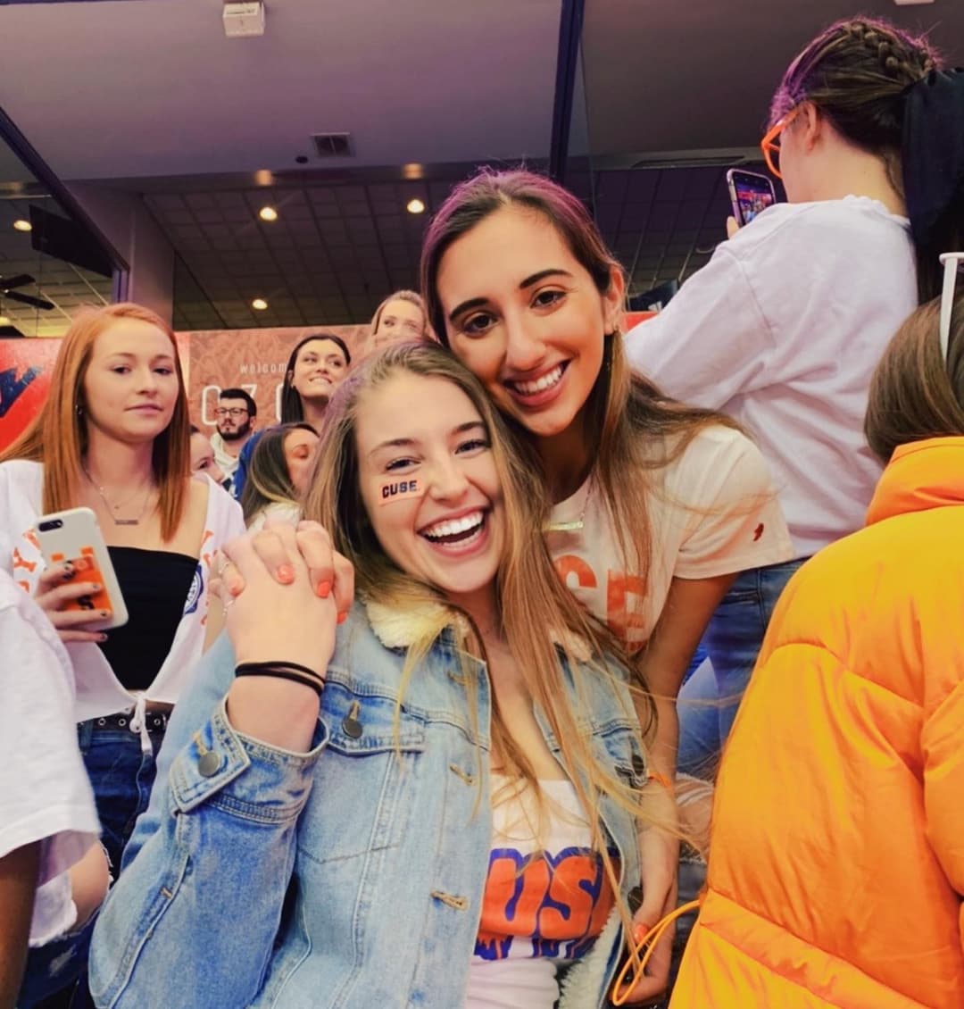 Click to view full size College Crush Lisa Sandson (@lisa.sandson). Comment your favorite pics.