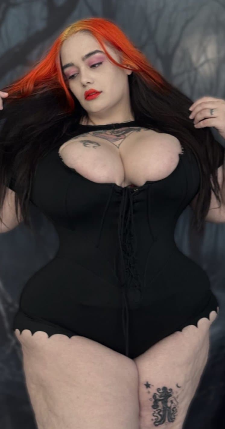 Click to view full size Bbw goth big legs