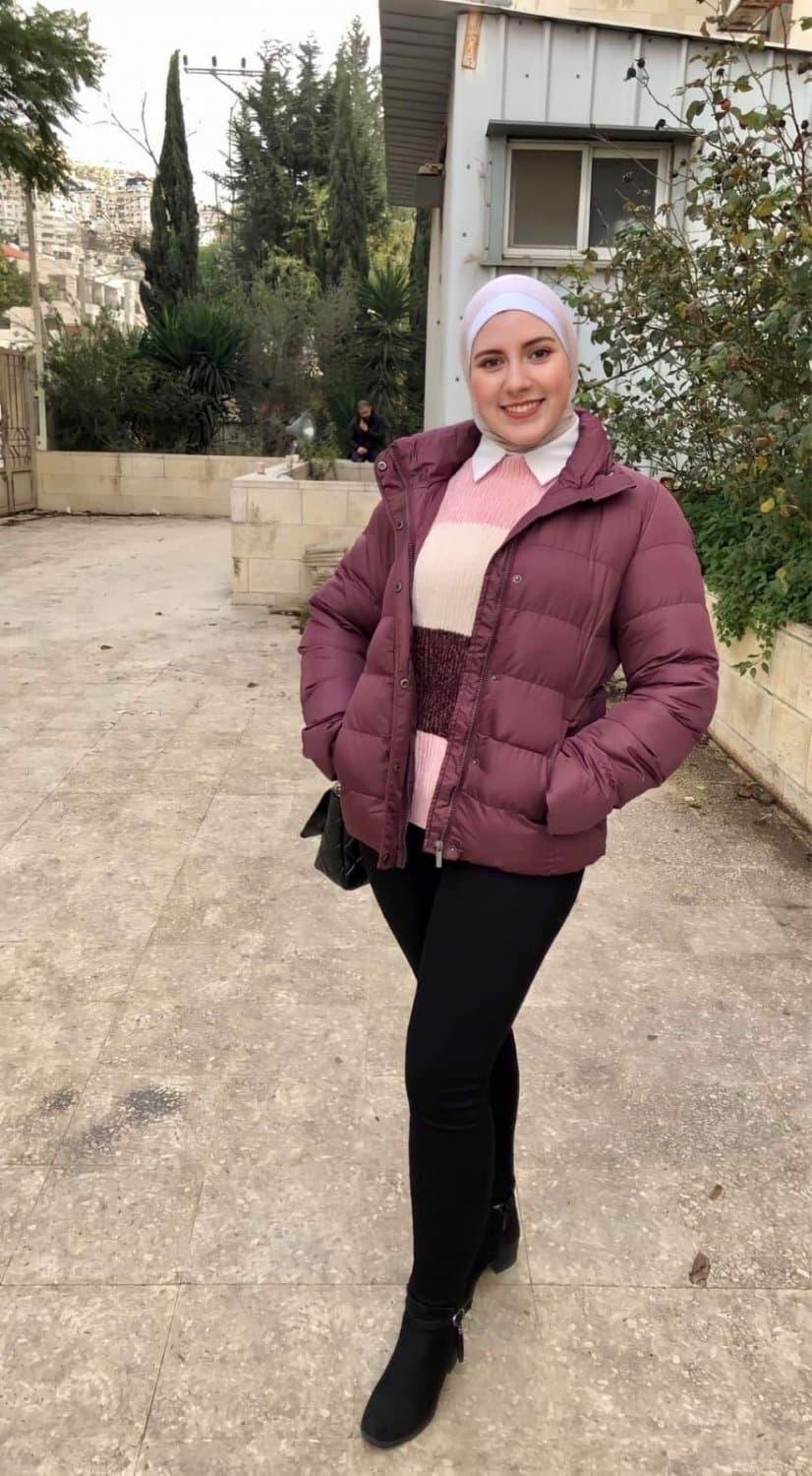 Click to view full size Gorgeous tight slut nahla