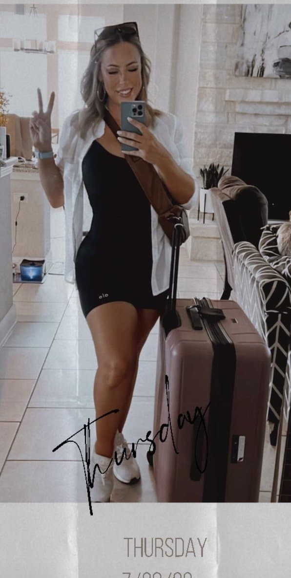 Click to view full size Texas TikTok milf Robyn fields