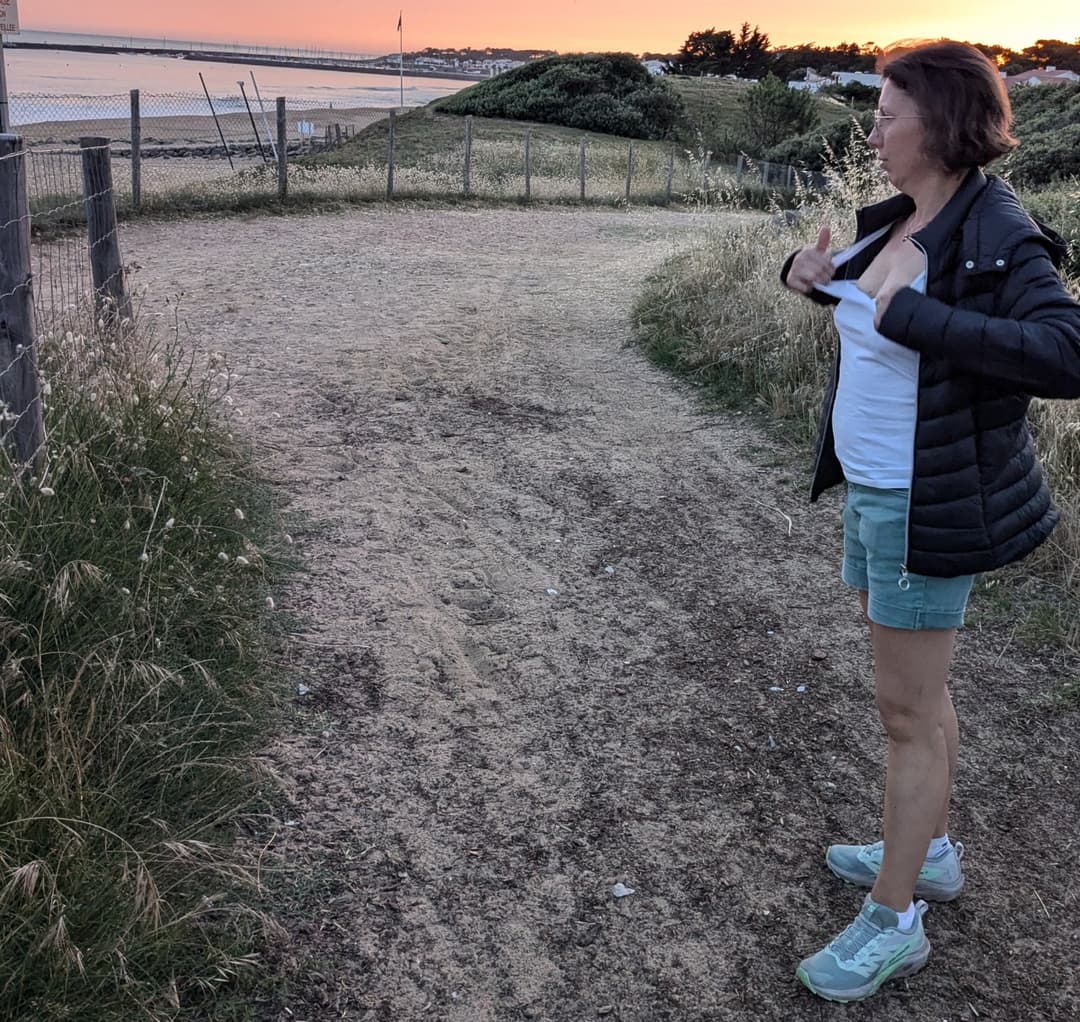 Click to view full size Whore of the week. This 47yo french slut spread her legs for strange cocks