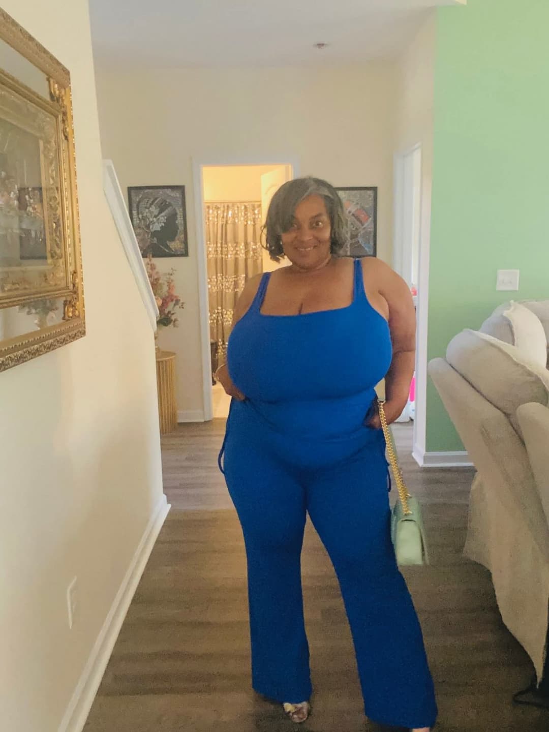 Click to view full size Mature Milf With Super Sized Titties I Want Her Bad Bad& I Would Not Pull Out