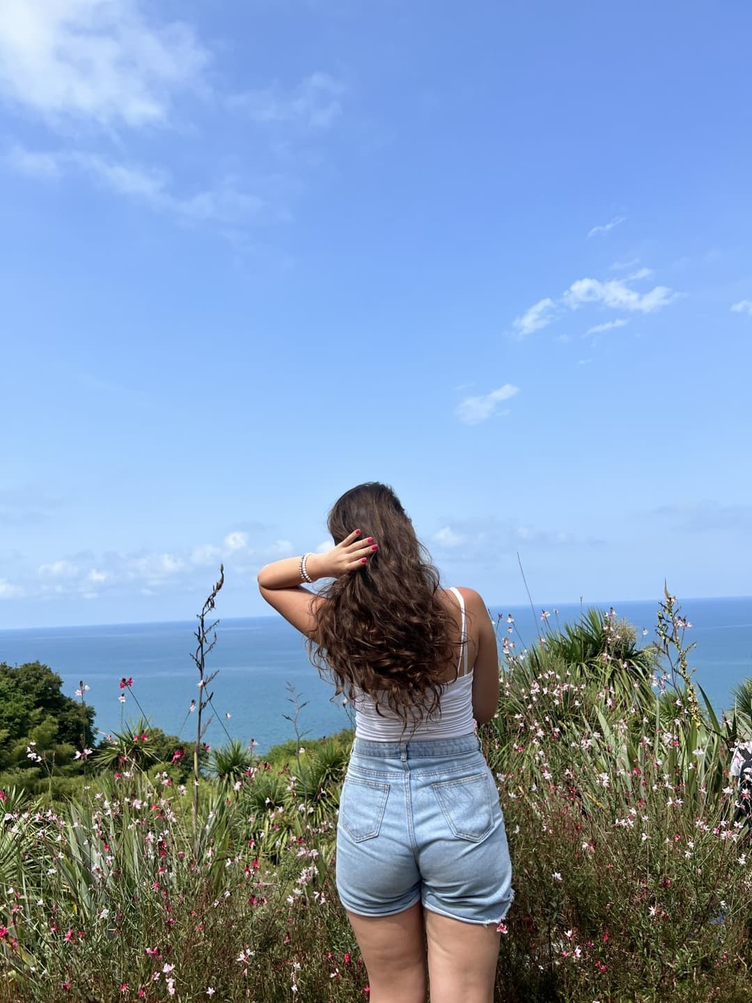 Click to view full size My hot Armenian ex Milena, repost her