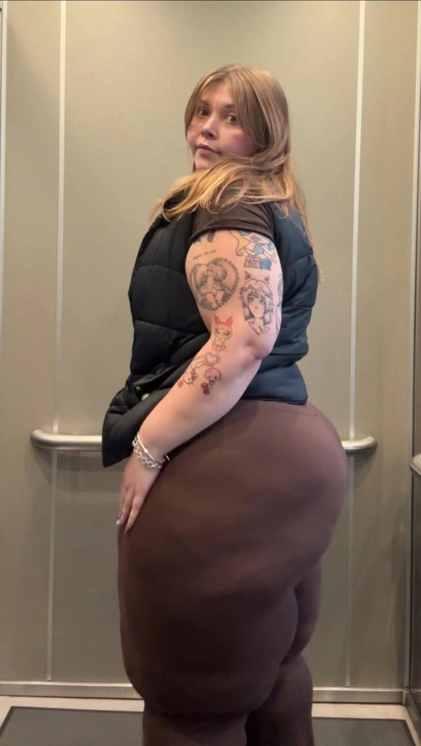 Click to view full size MASSIVE HUGE ASS SSBBW
