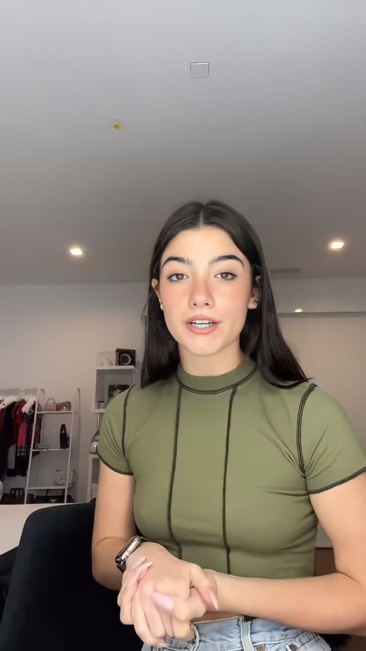 Click to view full size imagine charli damelio touch your cock like this???????