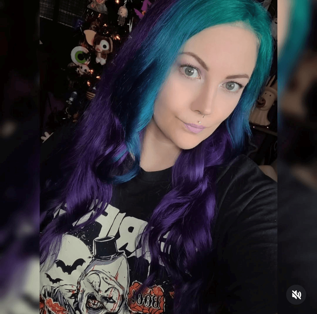 Click to view full size Radiant skin on this 45 year old MILF. Would love seeing her victimized in a snuff film.???