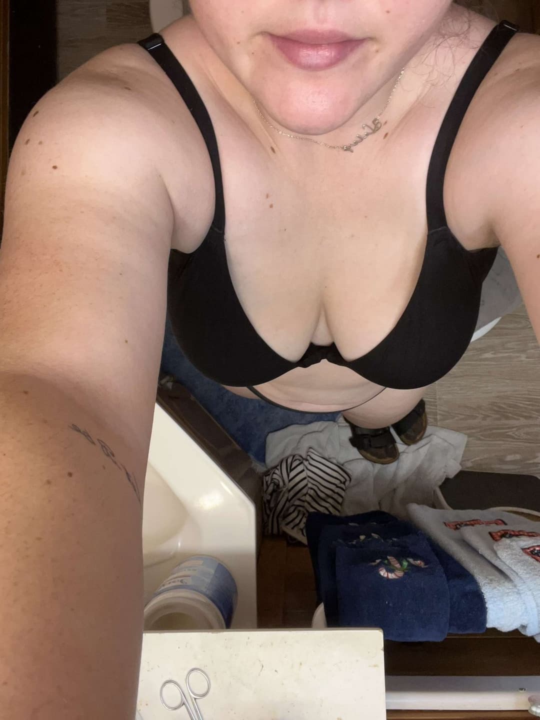 Click to view full size THICK teen in her black bikini