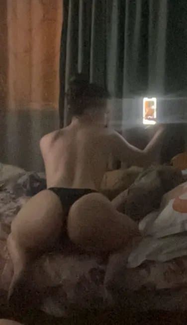 Click to view full size 18 year old Greek slut