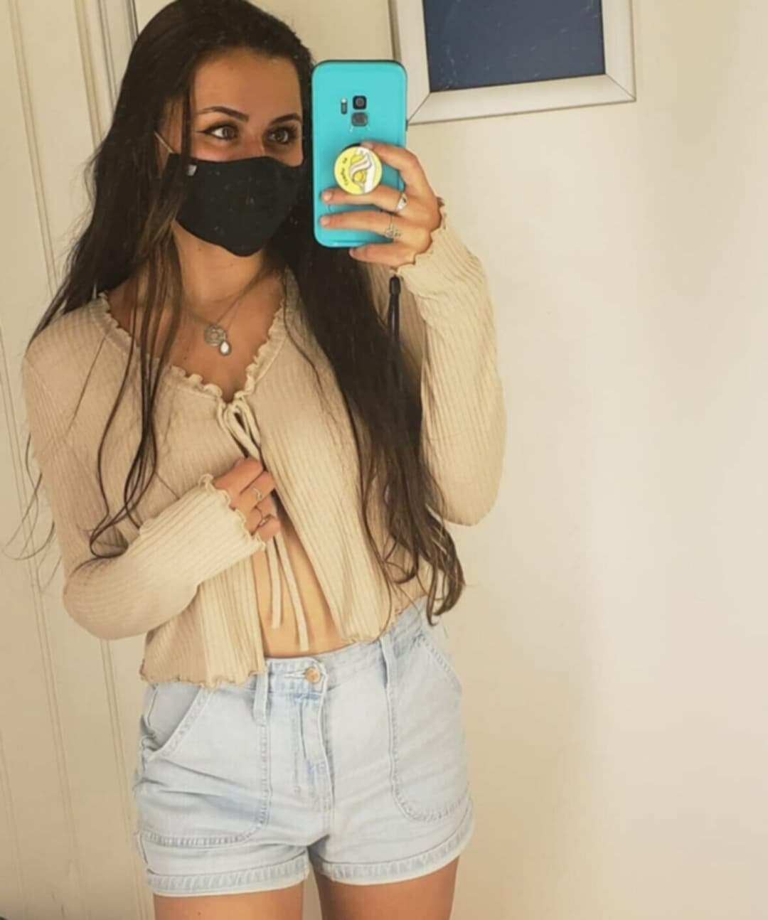 Click to view full size Dutch cumslut wants all her holes filled up