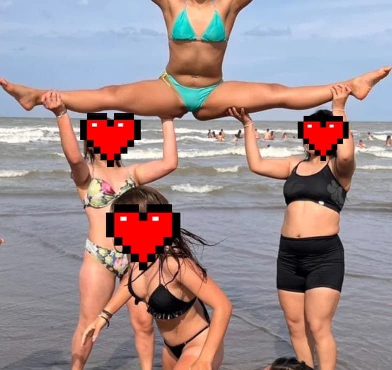 Click to view full size Lindas18??