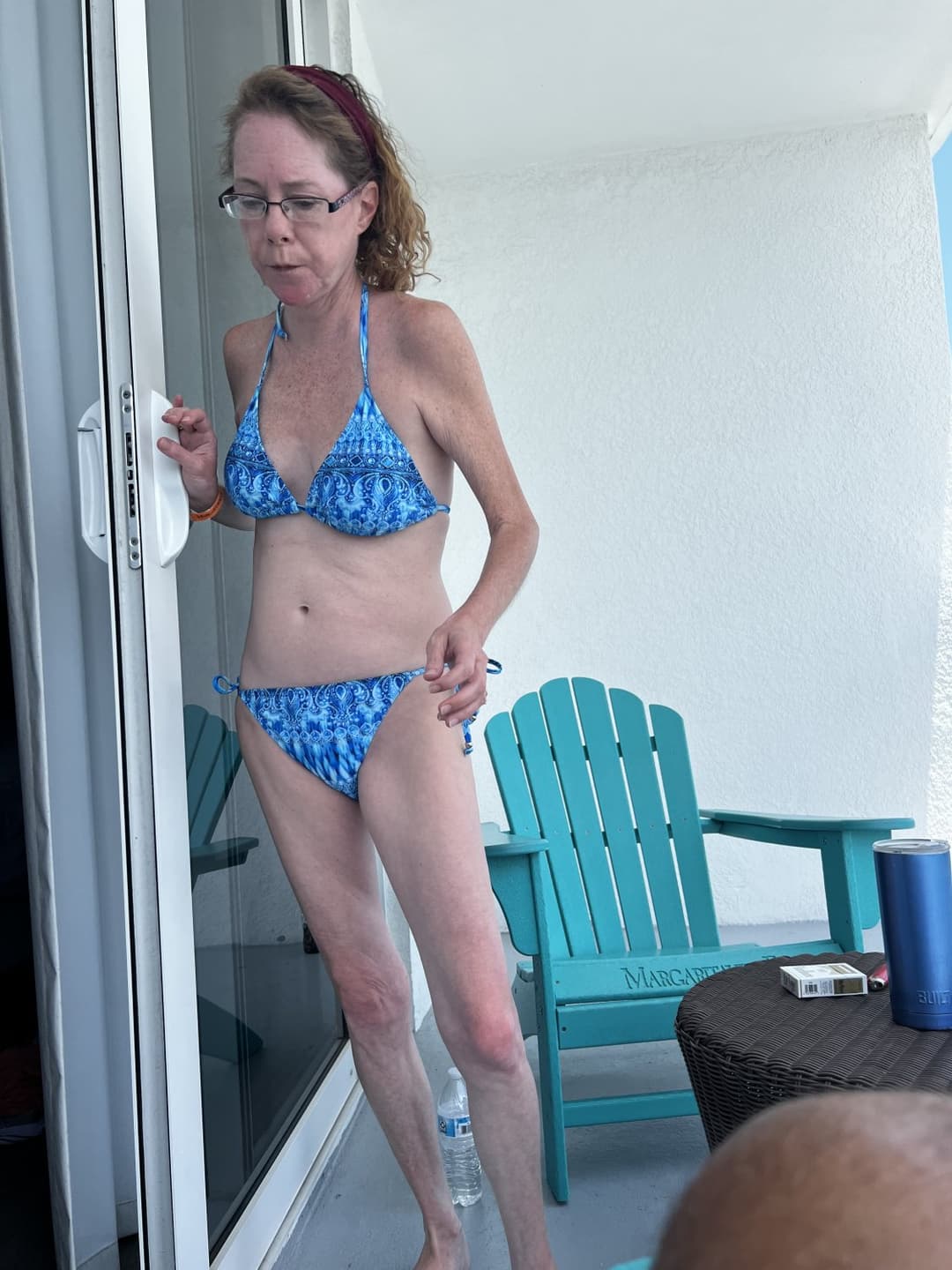 Click to view full size Red Head slut Amanda on Vacation