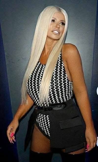 Click to view full size Famous Serbian singer Dara